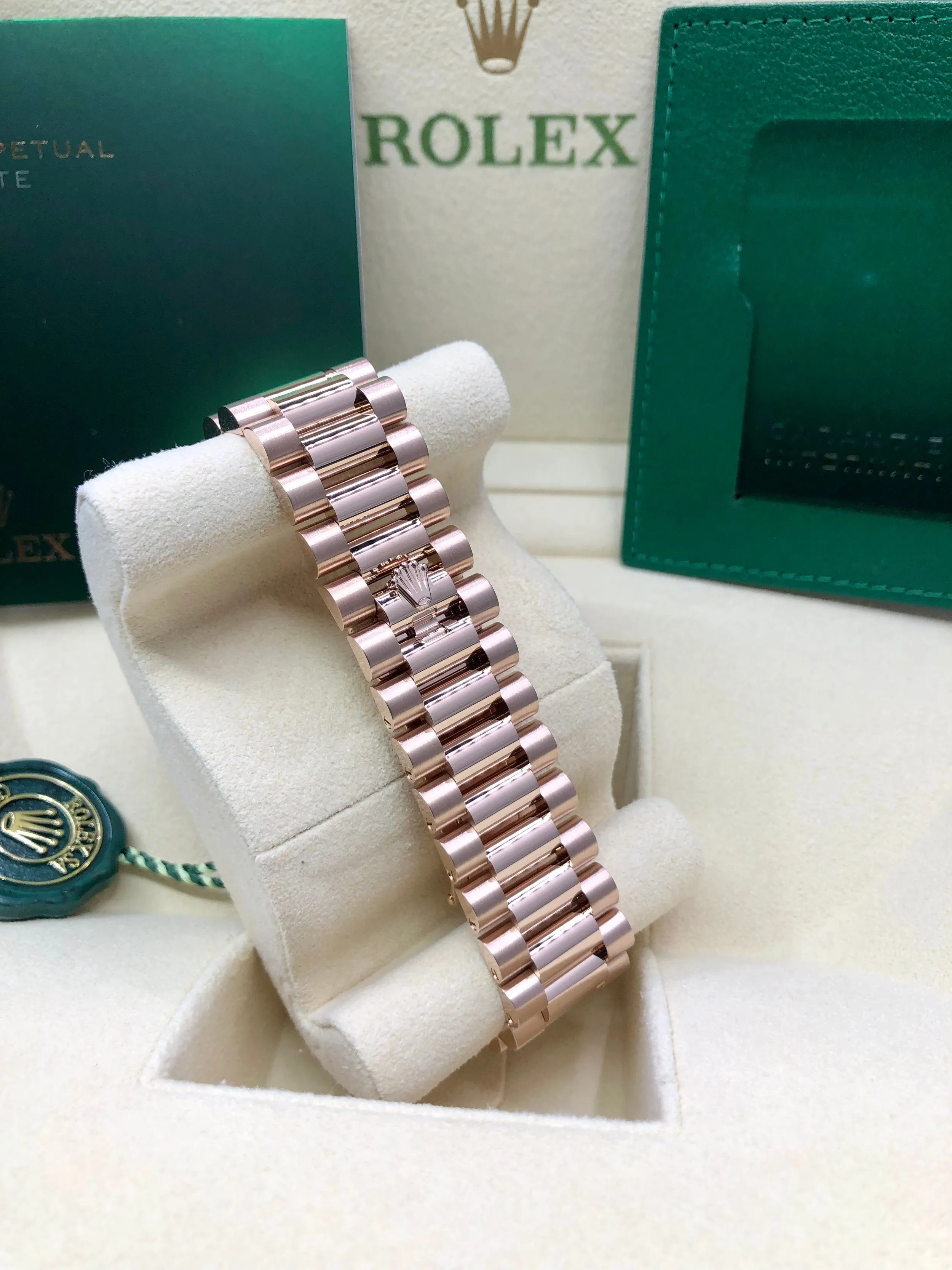 2022 Rolex Day-Date 40 228235