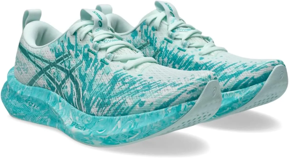 Asics Women's Noosa Tri 16 Sneaker