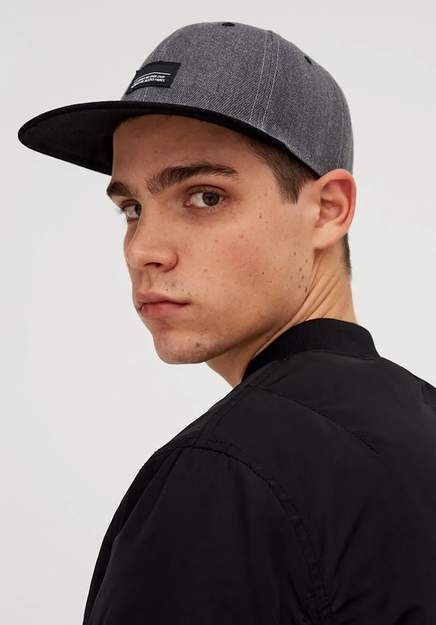 Exterbloom Puffer Hat