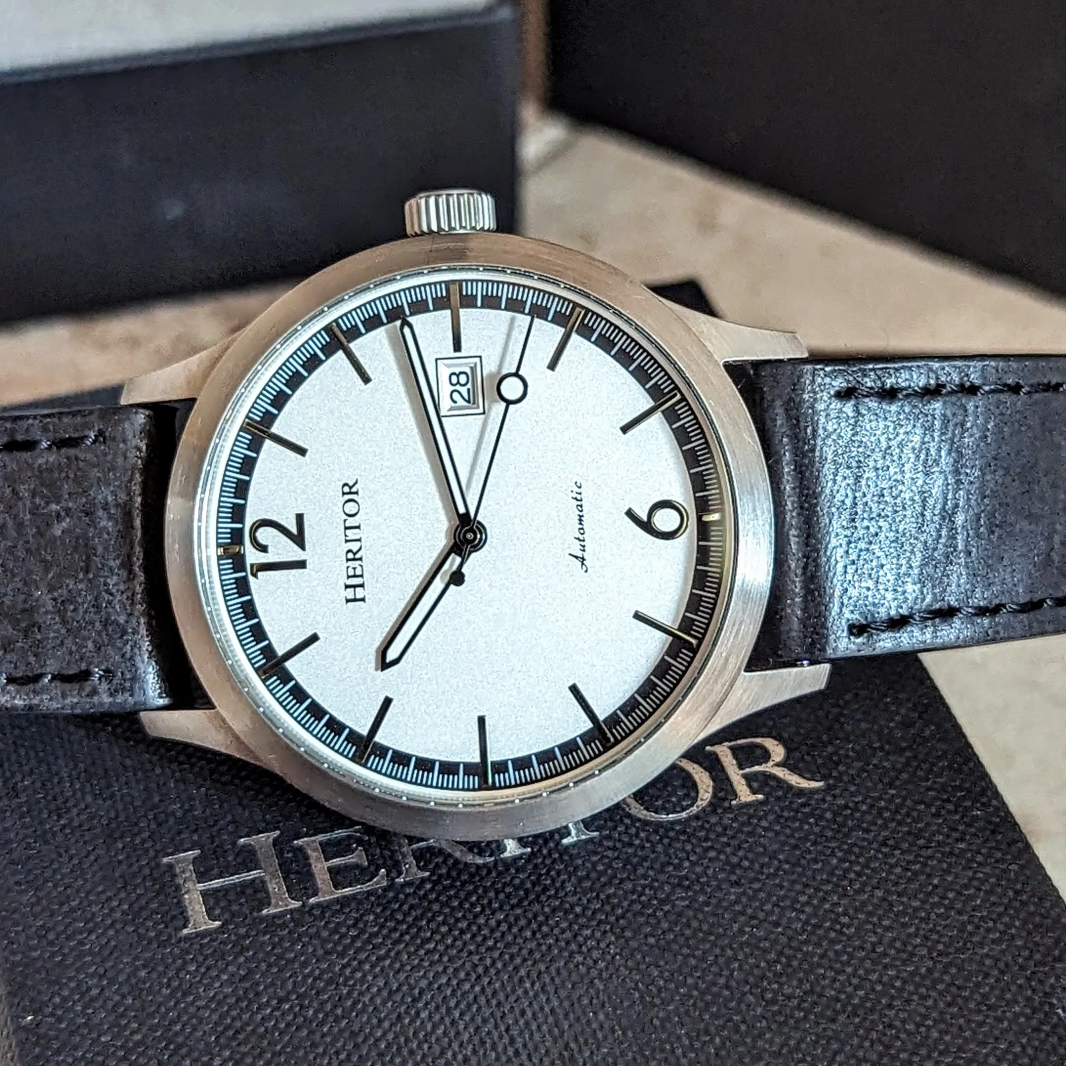 HERITOR Automatic Wristwatch Cal. H35 24 Jewels Display Back Watch - IN BOX!