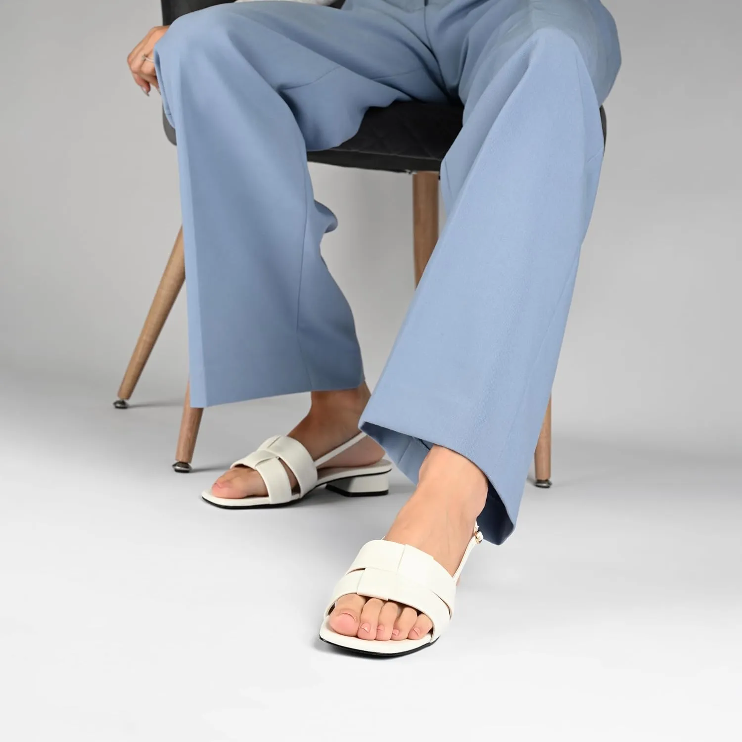 Journee Womens Woven Slingback Inset Low Covered Block Heel Open Square Toe Tabatha Comfort Foam Sandals