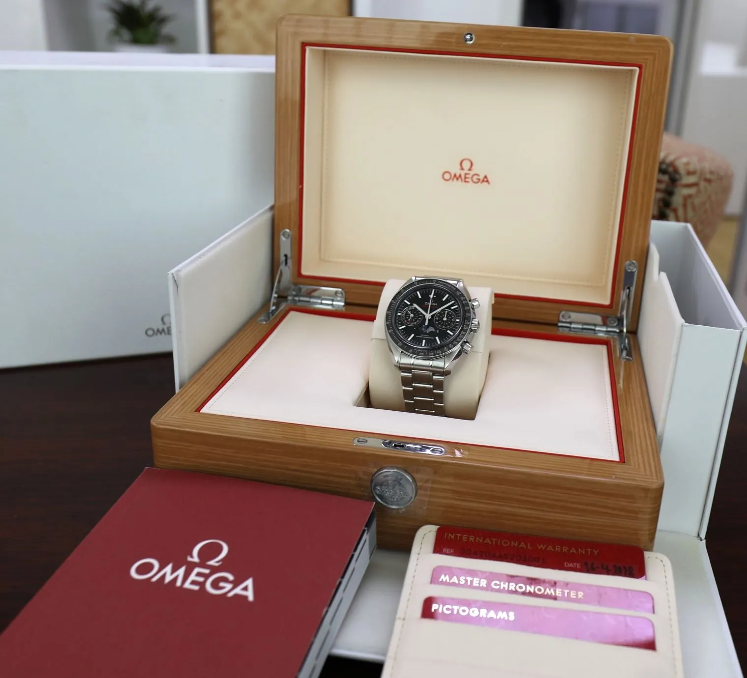 Omega Speedmaster Moonwatch Moonphase Co-Axial Chronograph 44.25mm