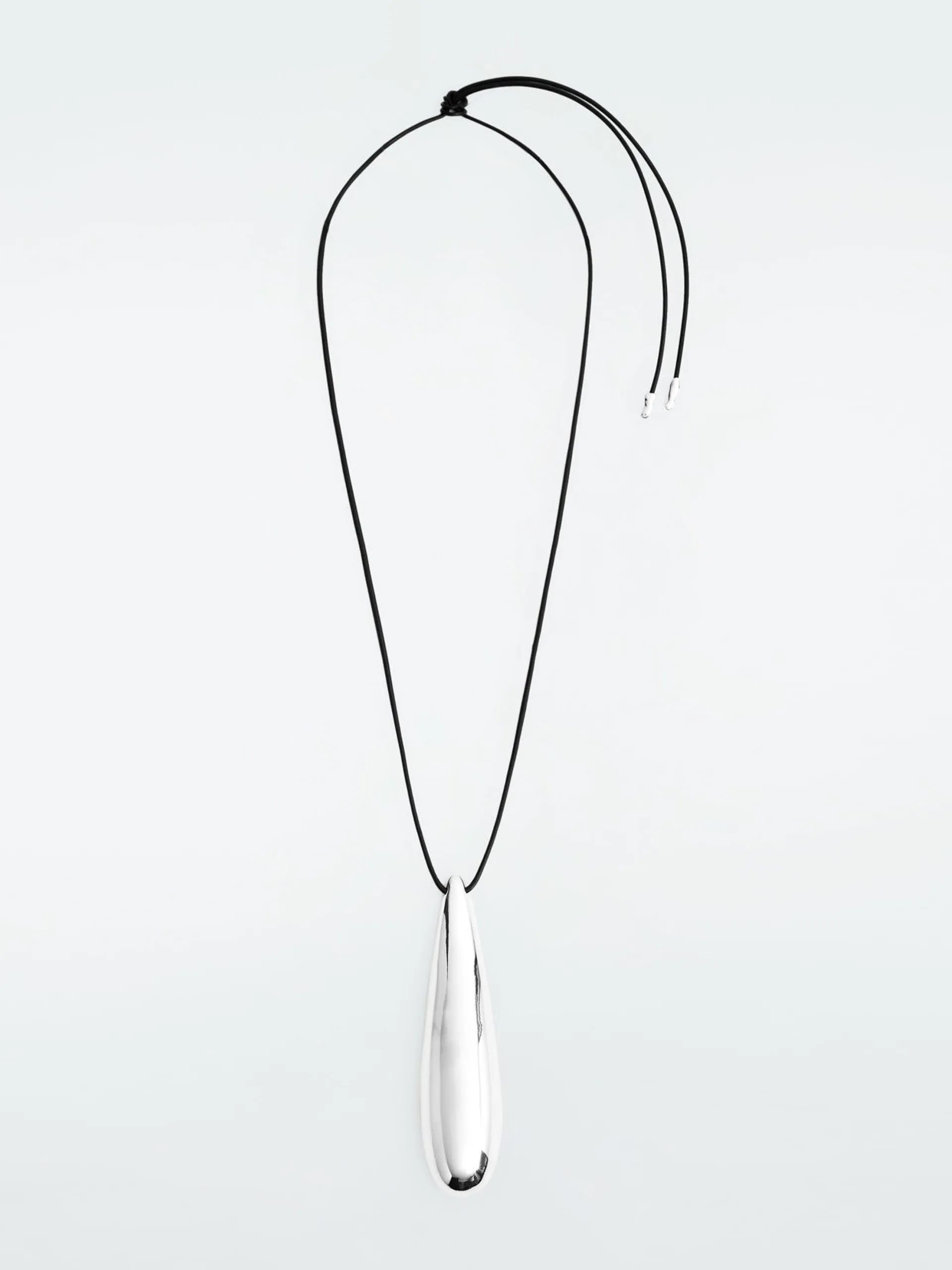 Oversized droplet pendant necklace