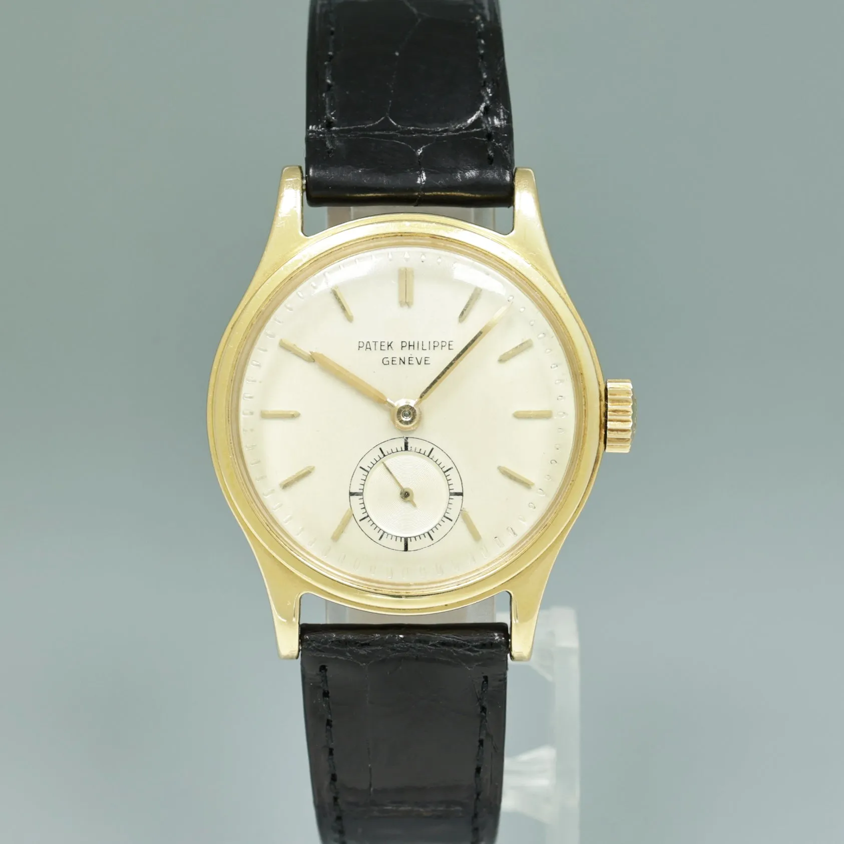 Patek Philippe Calatrava 31mm Yellow Gold 2451 Black Leather Watch